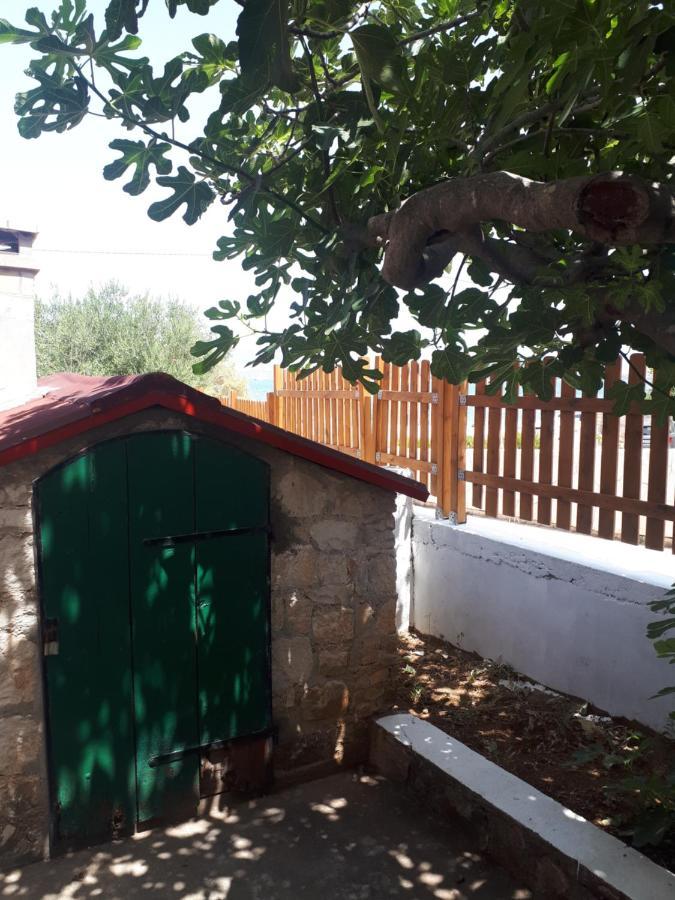 Grandpa Beach House Slatine Exterior foto